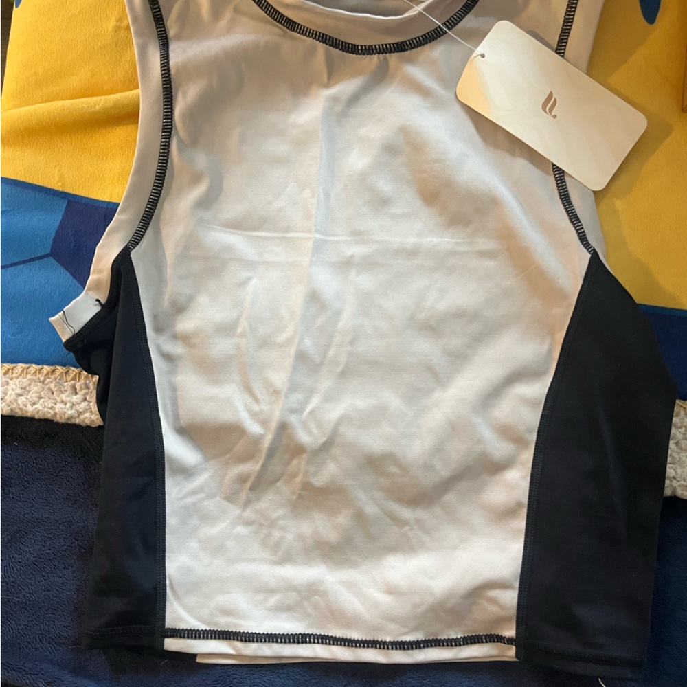 Fabletics Giana mock neck tank